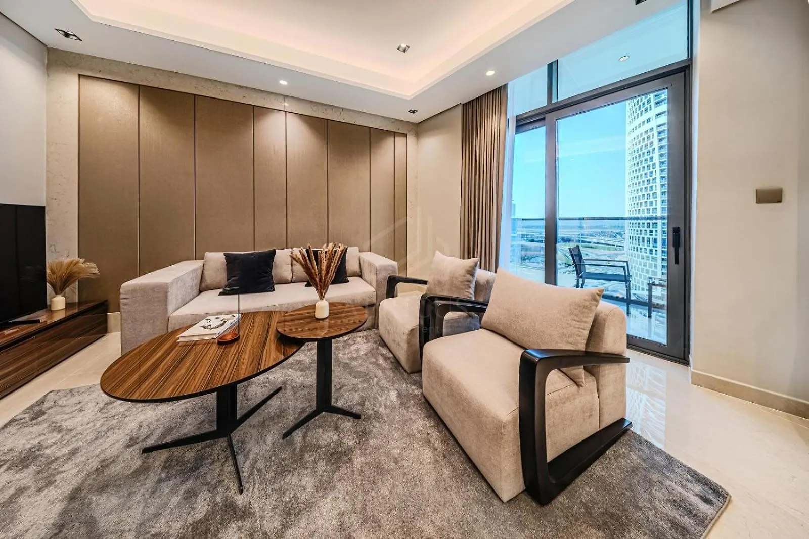 Classy 1 Bedroom In Nobles Tower 두바이