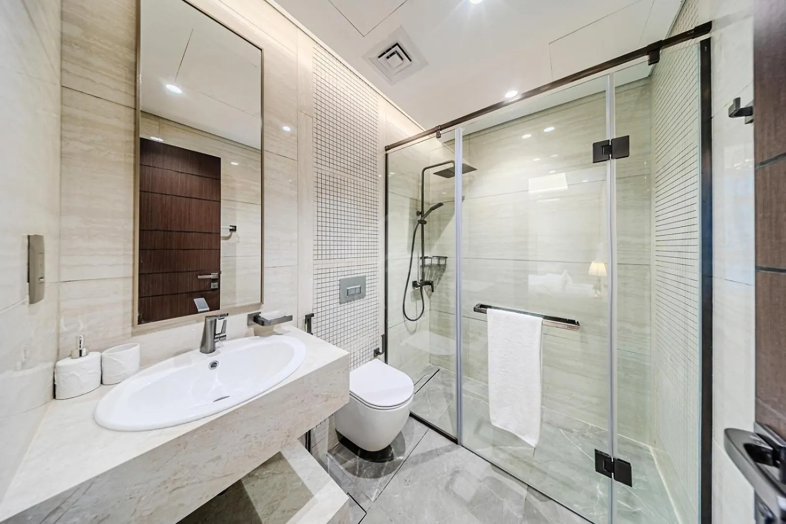 Classy 1 Bedroom In Nobles Tower 두바이 0*,  아랍에미리트