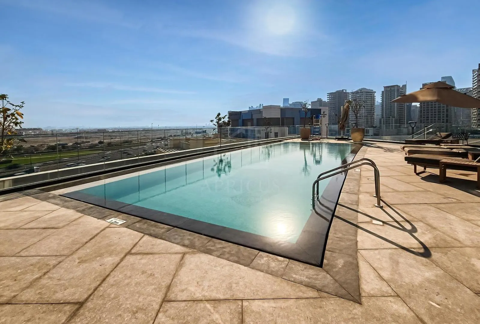 Classy 1 Bedroom In Nobles Tower 두바이 아랍에미리트